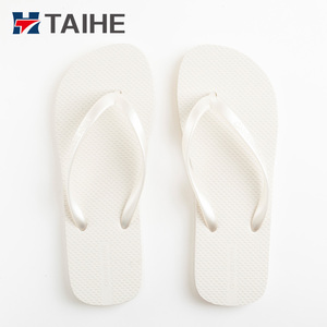 <span class=keywords><strong>Infradito</strong></span> Semplici Bianche e Nere per Ragazze, Comode per Primavera ed Estate, Design Intramontabile, per Spiaggia, Suola in PVC/EVA - Product Image 6