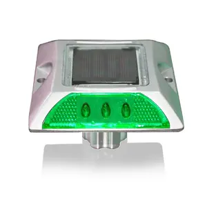 Yeni ürünler yeşil LED kedi göz 3 M reflektör güneş enerjili yol marker