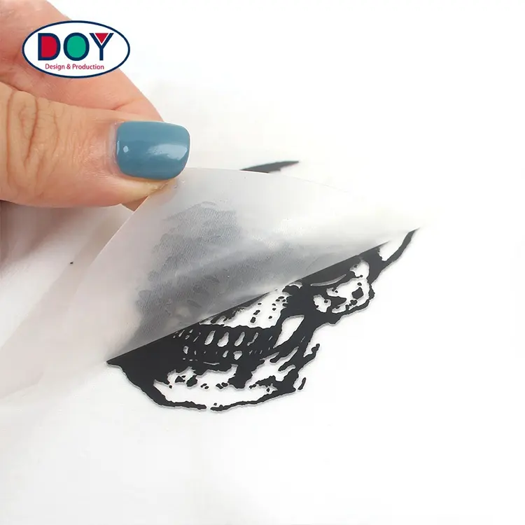 Label karet silikon dibuat sesuai pesanan Logo tengkorak timbul 3D kepadatan tinggi pencetakan Transfer panas Untuk kaus