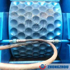 <span class=keywords><strong>Presse</strong></span> à billes de charbon de type nouveau de qualité supérieure Zhongzhou avec une capacité de production de 30 t/h, quatre rouleaux, double pression - Product Image 2