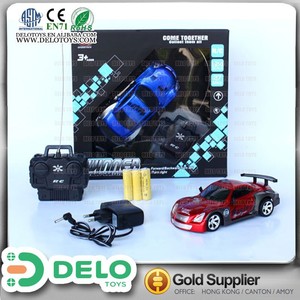 Mejor regalo juguetes coche radio control escala 1:24 4canales a toda velocidad dos colores con mando super carrera DE0018011 - Product Image 1