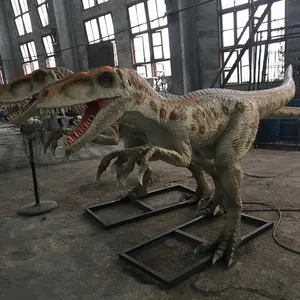 Realistaアニマトロtrajeデdinosaurio velociraptor