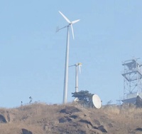 Fabricant d'aérogénérateur 13KW triphasé à aimants permanents NdFeB, éolienne avec fils de cuivre pur et pales en fibre de verre renforcée