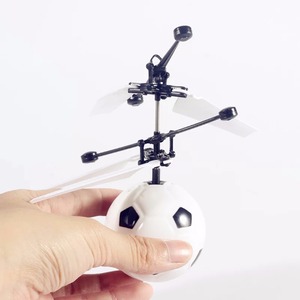 2018 novo produto, brinquedo das crianças voador, futebol com flash infravermelho indução - Product Image 2