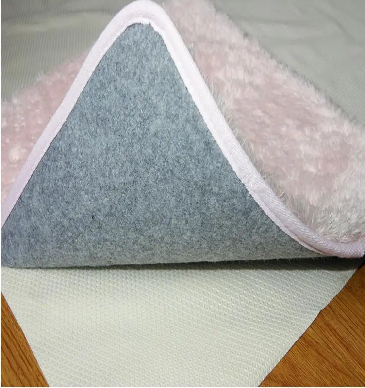 Anti-slip rug pad underlay for rugs