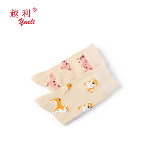 YUELI थोक कस्टम प्यारा जानवर कुत्ते मोजे खुश महिलाओं कपास रंगीन ट्यूब मोजे - Product Image 2