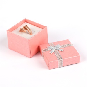 Commercio all'ingrosso Di Lusso Su Ordinazione Logo Speciale Contenitore di Monili di carta custom made Scatola di cartone Regalo Gioielli fatti a mano per la collana anello orecchino - Product Image 1