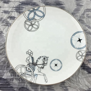 Assiettes <span class=keywords><strong>vintage</strong></span> en céramique de 8 pouces 10 pouces assiettes et plats bleus souvenirs en porcelaine avec ligne argentée avec logo personnalisé - Product Image 3