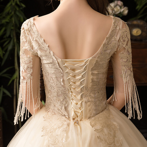 2019 nouvelle mode à venir col en V robe <span class=keywords><strong>de</strong></span> bal robe <span class=keywords><strong>de</strong></span> mariée <span class=keywords><strong>Champagne</strong></span> <span class=keywords><strong>demi</strong></span> manches robe <span class=keywords><strong>de</strong></span> mariée étage longueur robe <span class=keywords><strong>de</strong></span> mariée - Product Image 4