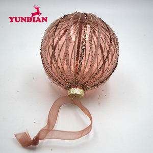 Commercio all'ingrosso della fabbrica <span class=keywords><strong>di</strong></span> vetro chiaro oro rosa Xmas Tree palla ornamenti con nastro <span class=keywords><strong>di</strong></span> seta per <span class=keywords><strong>albero</strong></span> <span class=keywords><strong>di</strong></span> <span class=keywords><strong>natale</strong></span> <span class=keywords><strong>appeso</strong></span> - Product Image 3