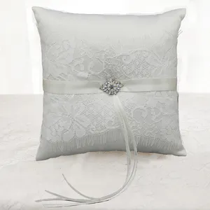 R0534 beyaz dantel inci düğün yüzük taşıyıcı dekoratif yastık sepeti yastık takımı düğün yastık