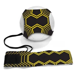 Entraîneur <span class=keywords><strong>de</strong></span> football solo Star-Kick Hands Free-<span class=keywords><strong>Ceinture</strong></span> d'entraînement <span class=keywords><strong>de</strong></span> football solo <span class=keywords><strong>pour</strong></span> les tailles <span class=keywords><strong>de</strong></span> balle 3, 4 et 5 - Product Image 1