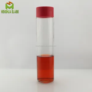 शेयर में नि: शुल्क नमूने 800 ml 80cl 26 oz voss शैली कांच की बोतल के साथ खनिज पानी के लिए लाल प्लास्टिक पेंच टोपी थोक