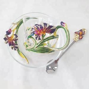 Taza de Agua o Café de Vidrio con Flores Metálicas de Lujo, Estilo Antiguo Vintage con Cuchara y Plato, Taza de Regalo - Product Image 2