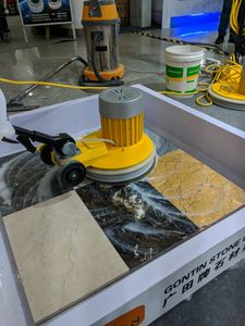 Lucidatrice per Pavimenti in Granito e Marmo Raizi da 17 Pollici (430mm) - Product Image 4