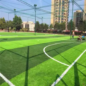 Chaude d'herbe de football surface 8800 dtex gazon artificiel de terrain de football