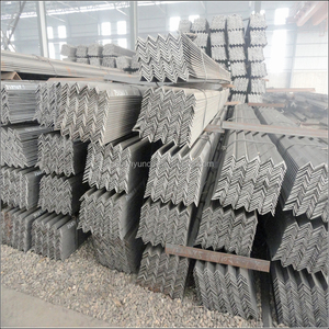 เหล็กแผ่นรีดร้อนมุมขนาดมาตรฐานเกรด EN S235JR S355JR <span class=keywords><strong>ค</strong></span>าร์บอนสตีล slotted มุมสำหรับโ<span class=keywords><strong>ค</strong></span>รงการวัสดุ - Product Image 4