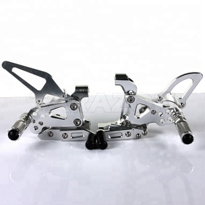 CNC Billet In Lega di Alluminio Regolabile Posteriore set Pedane Per <span class=keywords><strong>Ducati</strong></span> <span class=keywords><strong>1199</strong></span> <span class=keywords><strong>Panigale</strong></span> R - Product Image 2