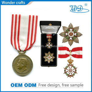 Médaille <span class=keywords><strong>de</strong></span> récompense d'honneur personnalisée coulée par gravité émail dur médailles et ruban <span class=keywords><strong>de</strong></span> placage bronze or antique - Product Image 3