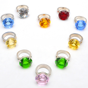 Cadeau de fête de mariage, accessoire de bijouterie, porte-serviette <span class=keywords><strong>en</strong></span> <span class=keywords><strong>verre</strong></span> et <span class=keywords><strong>diamant</strong></span> coloré, fausse bague <span class=keywords><strong>en</strong></span> <span class=keywords><strong>diamant</strong></span> <span class=keywords><strong>en</strong></span> cristal - Product Image 2