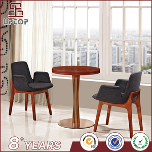 (SP-CT370) 5 estrella <span class=keywords><strong>hilton</strong></span> utilizado muebles del <span class=keywords><strong>hotel</strong></span> mesa y silla de madera para la venta - Product Image 1
