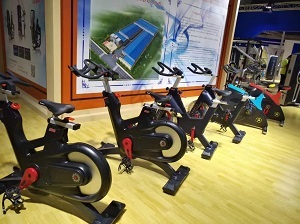Profesional <span class=keywords><strong>bicicleta</strong></span> de <span class=keywords><strong>spinning</strong></span> TZ-7022/nuevo comercial gimnasio equipo/<span class=keywords><strong>bicicleta</strong></span> estática - Product Image 3