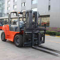 Montacargas de Gasolina/GLP de Elevación Libre Triplex Fabricado en China, 5 Toneladas, 6 Toneladas, 7 Toneladas, con Motor USA COMMINS - Product Image 4
