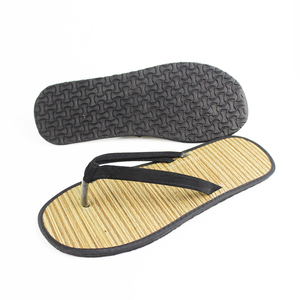 <span class=keywords><strong>Ciabatte</strong></span> in bambù per spa, all'ingrosso, per hotel, <span class=keywords><strong>ciabatte</strong></span> in <span class=keywords><strong>paglia</strong></span> di bambù, best seller, per interni, 2019, <span class=keywords><strong>con</strong></span> suola in EVA e cinturino in PU, consegna 7-15 giorni - Product Image 5