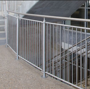 <span class=keywords><strong>Terrasse</strong></span> extérieure en métal tige de garde-corps en acier inoxydable en gros de conception de conception de balustrade de balcon - Product Image 3