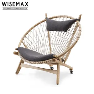 Sillón de Madera de Lujo con Tela de Peluche y Ruedas para Balcón o Cafetería, Silla de Descanso de Cuero - Product Image 1