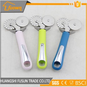 Pâtisserie Outils En Acier Inoxydable Double <span class=keywords><strong>Tour</strong></span> De Roue Couteau À <span class=keywords><strong>Pizza</strong></span>/<span class=keywords><strong>Pizza</strong></span> Trancheuse Avec Platic Poignée - Product Image 1