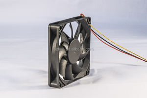 Ventilador Pequeño de CC Sin Escobillas D8015V12HB-K-IP55 de 12 V, 80x80x15 mm - Product Image 4