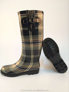 2016 de moda OEM <span class=keywords><strong>del</strong></span> más nuevo diseño mujeres baratas de botas de goma - Product Image 1