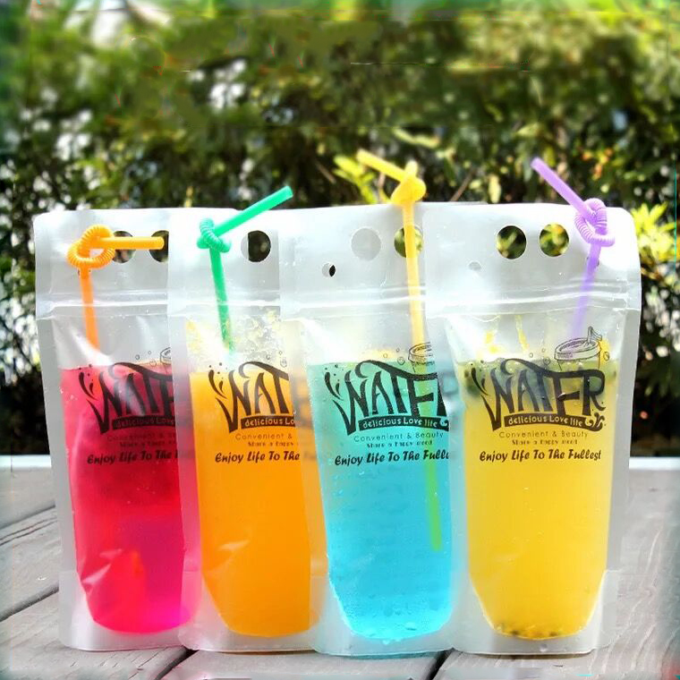 500ML stand up zipper beverage pouches plastic drink bag with straw