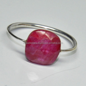 แหวนพลอยทับทิมตัดเป็นวงแหวน925แหวนเงินสเตอร์ลิงทันสมัยแหวนแต่งงานพร้อมของขวัญชุบเงินดีไซน์ล่าสุด - Product Image 3