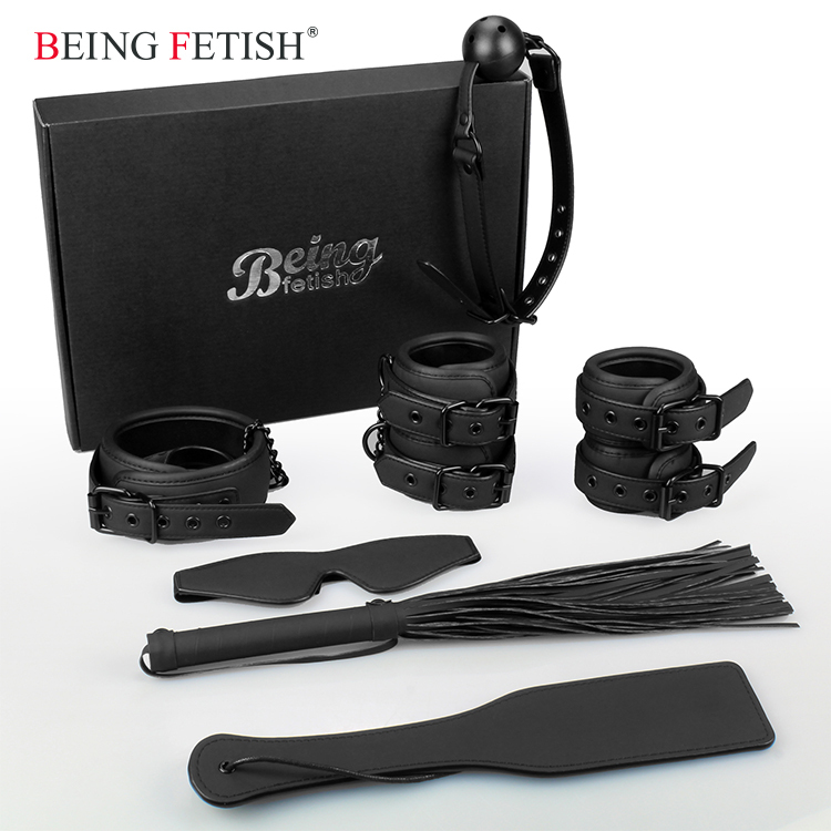 Classique LUX-Mat 7 Pièces PU Essentials Bondage Set Pour Plaisir BDSM Jeu