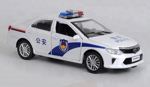 Modellino Auto <span class=keywords><strong>della</strong></span> <span class=keywords><strong>Polizia</strong></span> 1:32 con Suoni e Luci, <span class=keywords><strong>Giocattolo</strong></span> Die-cast a Retrocarica - Product Image 3