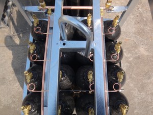SEFIC marka dikişsiz çelik oksijen gaz tüpü ile kafes/raf - Product Image 3