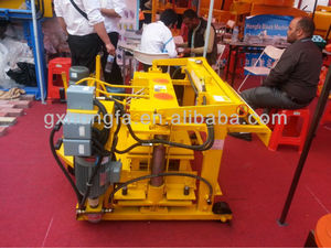 เครื่องทำอิฐซีเมนต์แบบกลวงแบบแมนนวลเคลื่อนย้ายได้เครื่องทำอิฐซีเมนต์ไฮดรอลิกอัตโนมัติขนาดเล็กแบบเคลื่อนที่ได้ - Product Image 3