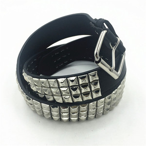 Ceintures en cuir PU cloutées de rivets métalliques vintage punk rock club pour hommes et femmes - Product Image 1
