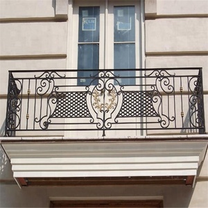 Fabricación de China <span class=keywords><strong>Balcón</strong></span> de hierro forjado barandilla de diseño/Diseño de la parrilla de hierro para <span class=keywords><strong>el</strong></span> <span class=keywords><strong>balcón</strong></span> para <span class=keywords><strong>el</strong></span> hogar - Product Image 1