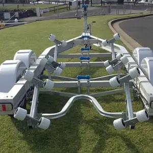 <span class=keywords><strong>Remorque</strong></span> de <span class=keywords><strong>bateau</strong></span> en alu 2018 <span class=keywords><strong>Remorque</strong></span> à rouleaux tandem pour bateaux en fibre de verre jusqu'à 6.5M <span class=keywords><strong>remorque</strong></span> de <span class=keywords><strong>bateau</strong></span> gonflable - Product Image 1