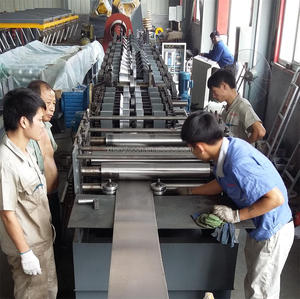 <span class=keywords><strong>C</strong></span> sección de acero z <span class=keywords><strong>purlin</strong></span> fría máquina formadora de rollos - Product Image 4