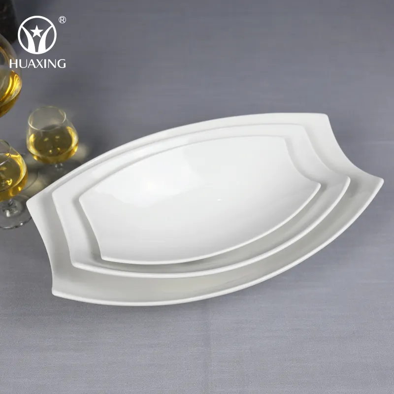 China factory direct selling boat shape fruit salad ceramic bowls soup ceramic bowl set
