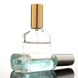Bon marché Mini flacons vaporisateur de parfum classiques élégants ronds et plats transparents de 15ml <span class=keywords><strong>en</strong></span> verre - Product Image 6