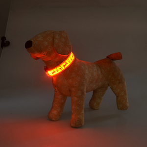 China precio de fábrica moq pequeño <span class=keywords><strong>collar</strong></span> de perro Noche de seguridad reflectante <span class=keywords><strong>LED</strong></span> <span class=keywords><strong>collar</strong></span> de perro con el patrón del hueso - Product Image 4