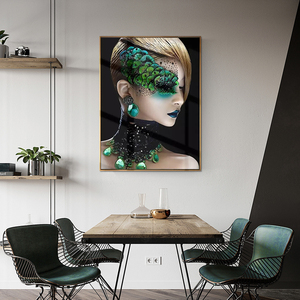 لوحة برسم على شكل هوتي - Product Image 2