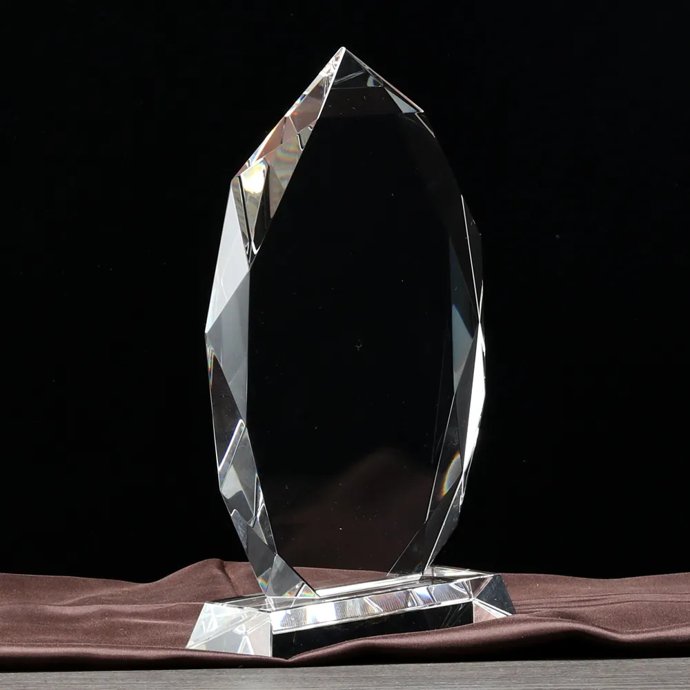 Nhà Máy Giá Bán Buôn Tinh Thể Rõ Ràng Oscar Trophy Shields Trống Glass Giải Thưởng Trophy Cho Khắc Laser