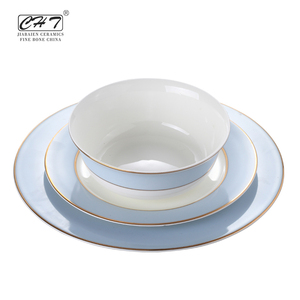 Service de <span class=keywords><strong>vaisselle</strong></span> de luxe <span class=keywords><strong>complet</strong></span>, disponible en bleu ciel, service de table en porcelaine d'os fin, pour restaurant d'hôtel, vente en gros, 9 pièces - Product Image 2