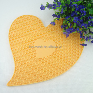 Amant coeur cellulaire en forme <span class=keywords><strong>de</strong></span> <span class=keywords><strong>Silicone</strong></span> Résistant À La Chaleur Pot Titulaire/Tapis/Pad/<span class=keywords><strong>Dessous</strong></span> <span class=keywords><strong>De</strong></span> <span class=keywords><strong>Plat</strong></span>/Coaster - Product Image 4